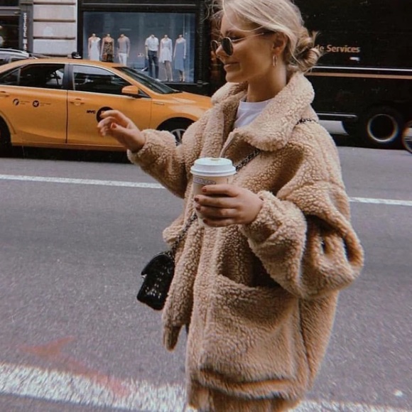 Teddy Sherpa fur jacket long sleeve warm winter coat
oversized fit
lined - Picture 5 of 8